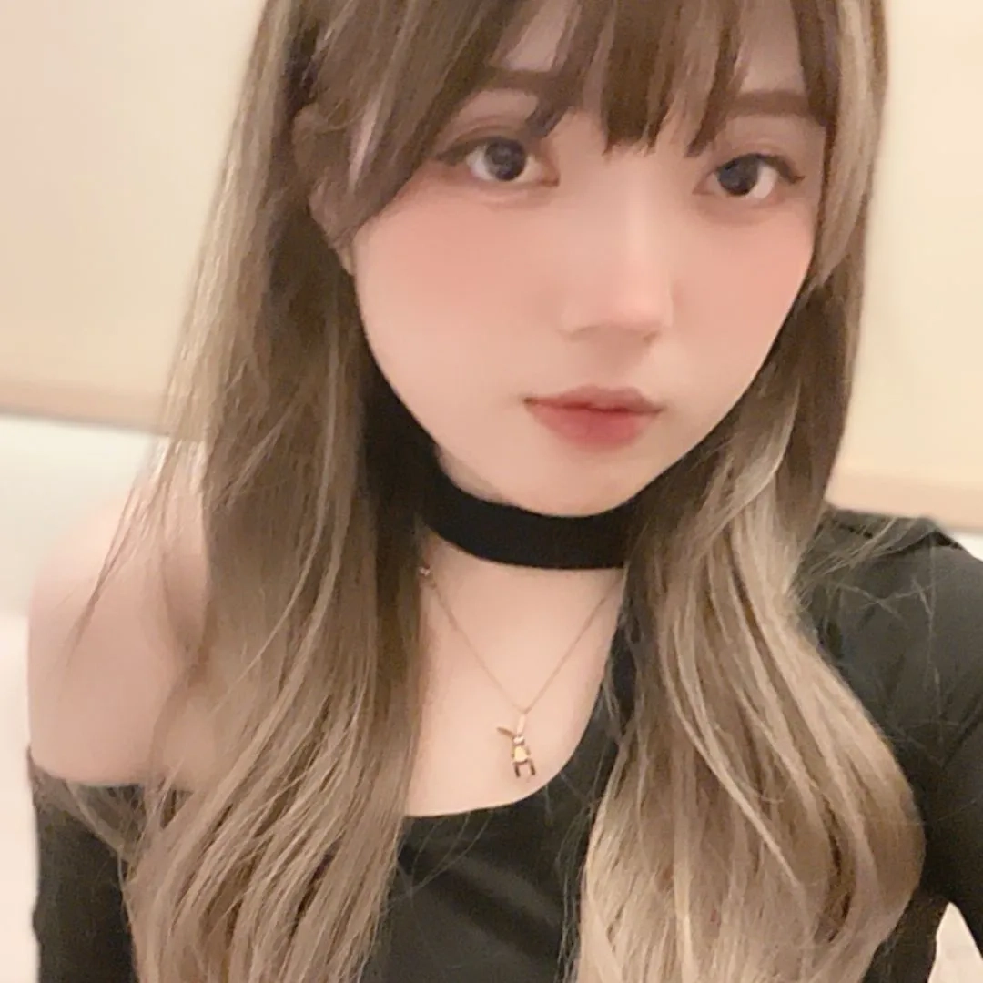 線條染手刷染台中美髮彩妝耳圈染