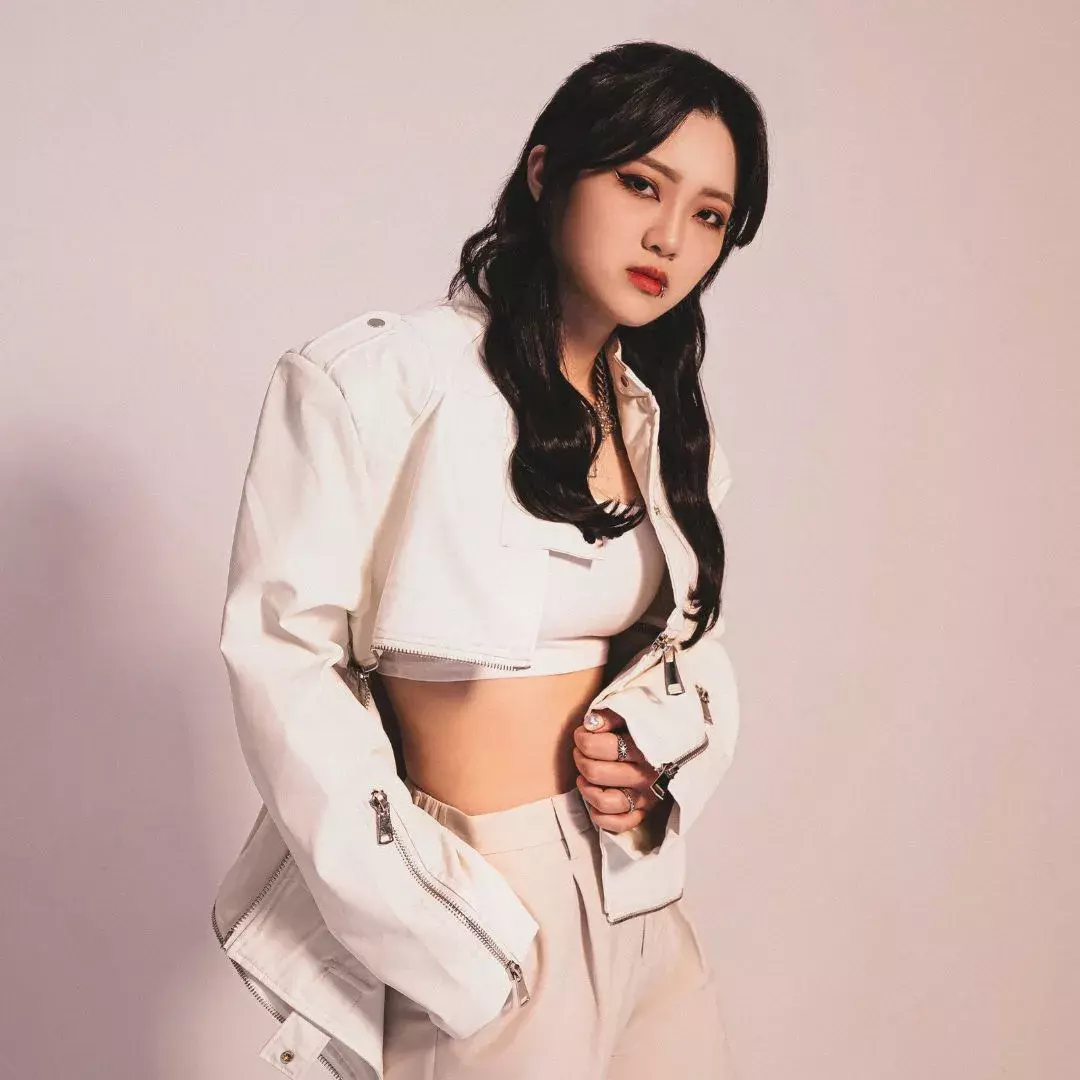 一中染髮接髮漂髮手刷染挑染髮色